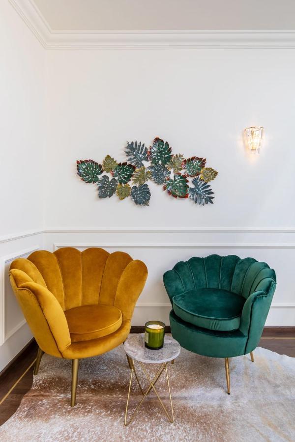 Holt Old Town Luxury Suites Βουκουρέστι Εξωτερικό φωτογραφία