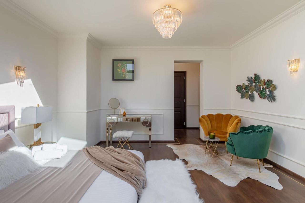 Holt Old Town Luxury Suites Βουκουρέστι Εξωτερικό φωτογραφία