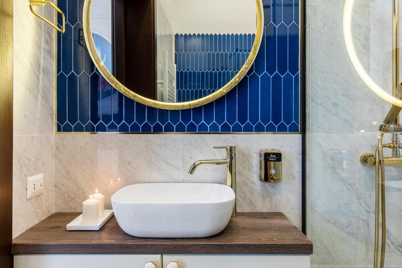Holt Old Town Luxury Suites Βουκουρέστι Εξωτερικό φωτογραφία