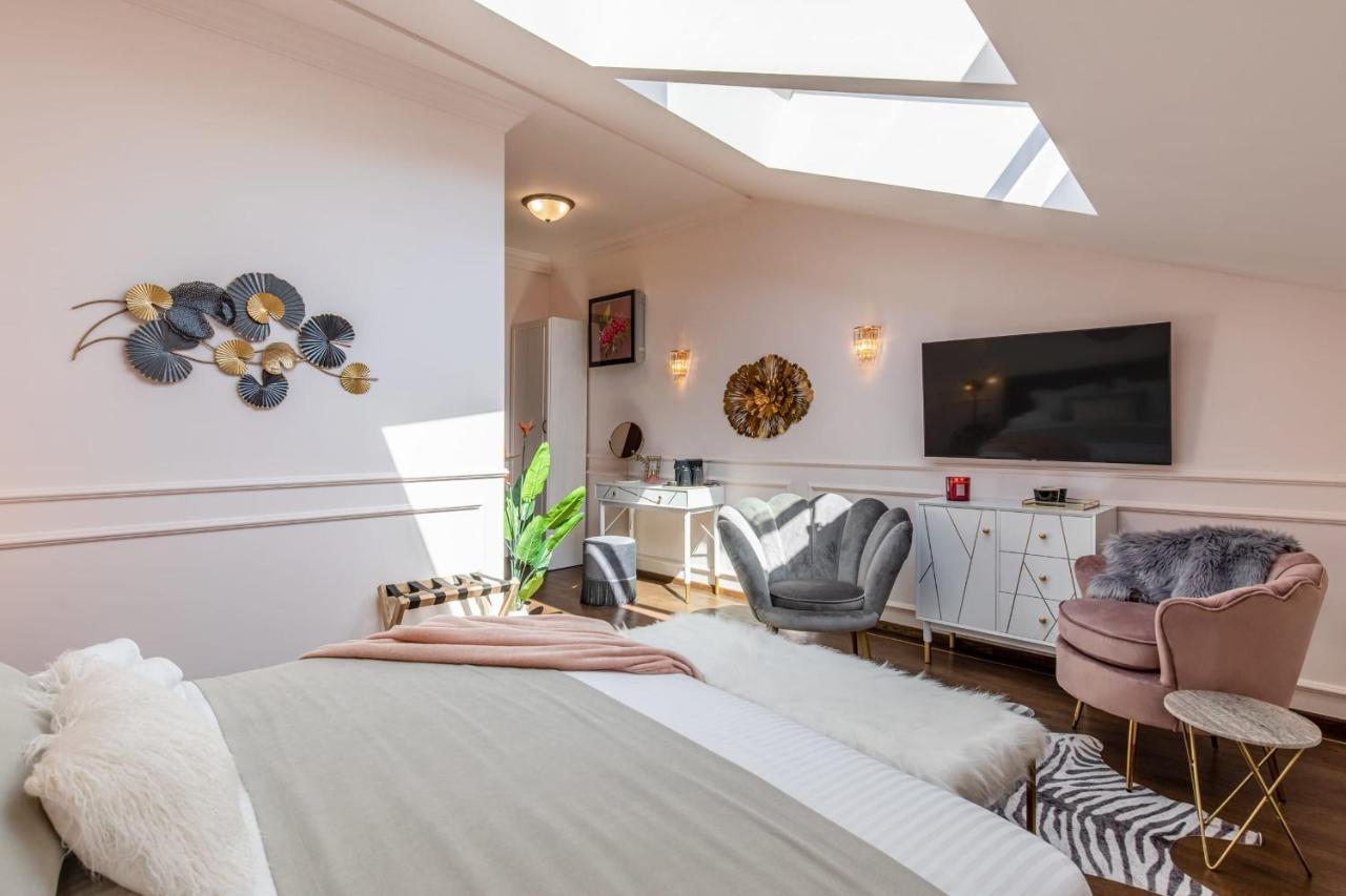 Holt Old Town Luxury Suites Βουκουρέστι Εξωτερικό φωτογραφία